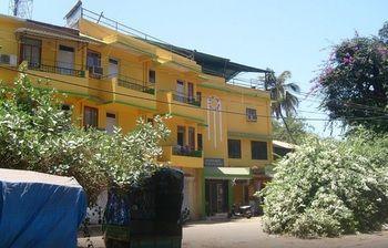 Colva Tavern Exterior foto